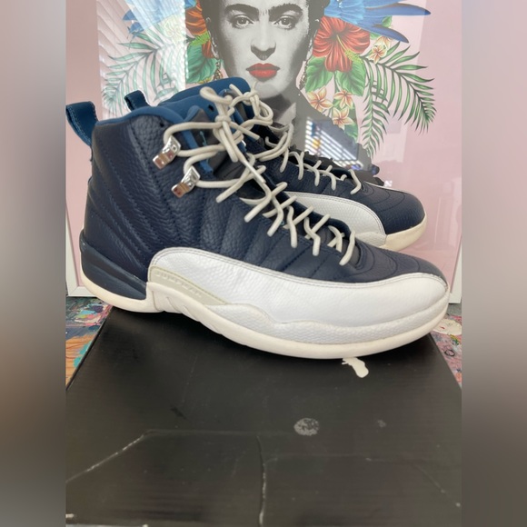 Jordan 12 - Picture 3 of 6